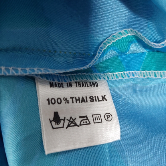 Vintage Shinawatra Thai Silk Top - Picture 7 of 8